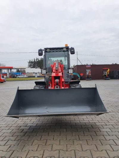 ŁADOWARKA TELESKOPOWA 810T - obrazek 4