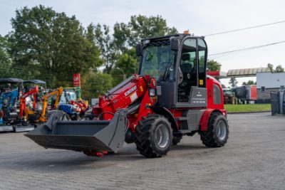 ŁADOWARKA TELESKOPOWA 811T - obrazek 3