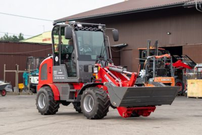 ŁADOWARKA 811 FARMER 4X4 PRO - obrazek 5
