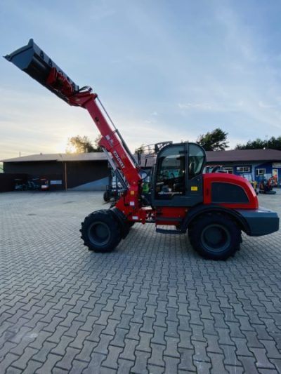 ŁADOWARKA TELESKOPOWA 825T - obrazek 15