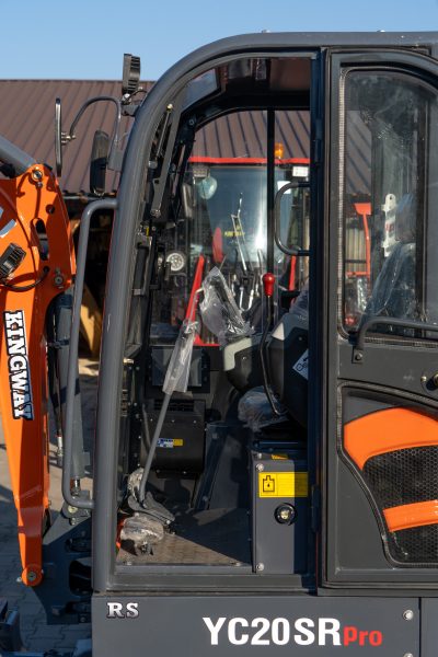 Minikoparka YUCHAI YC20SR YANMAR - obrazek 4