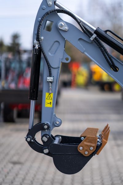 Minikoparka YAMA S15 K LITE (KUBOTA) - obrazek 2